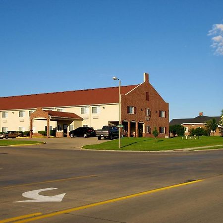 Dutch Inn And Suites Orange City Exterior photo